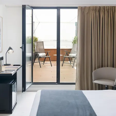 Otel Nakar 4*