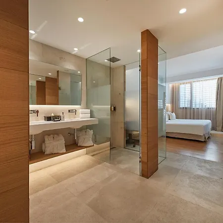 Nakar Otel 4*