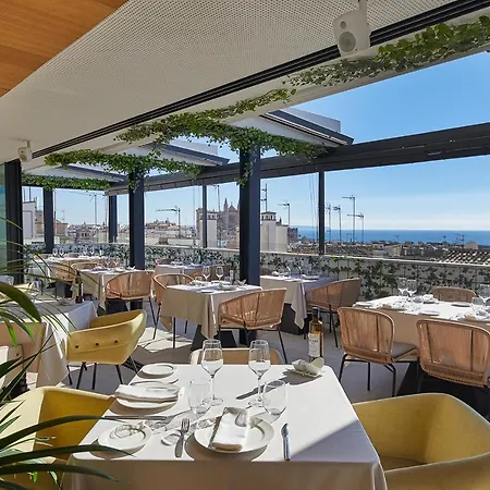 Nakar Otel 4*