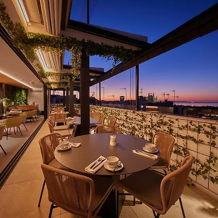 Hotel Nakar 4*